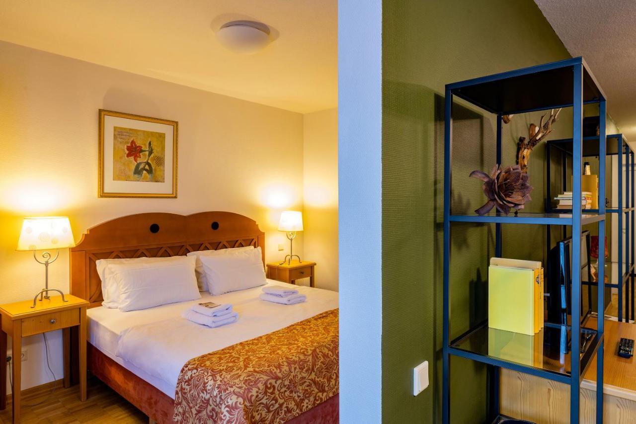 By Steiger Hotel
